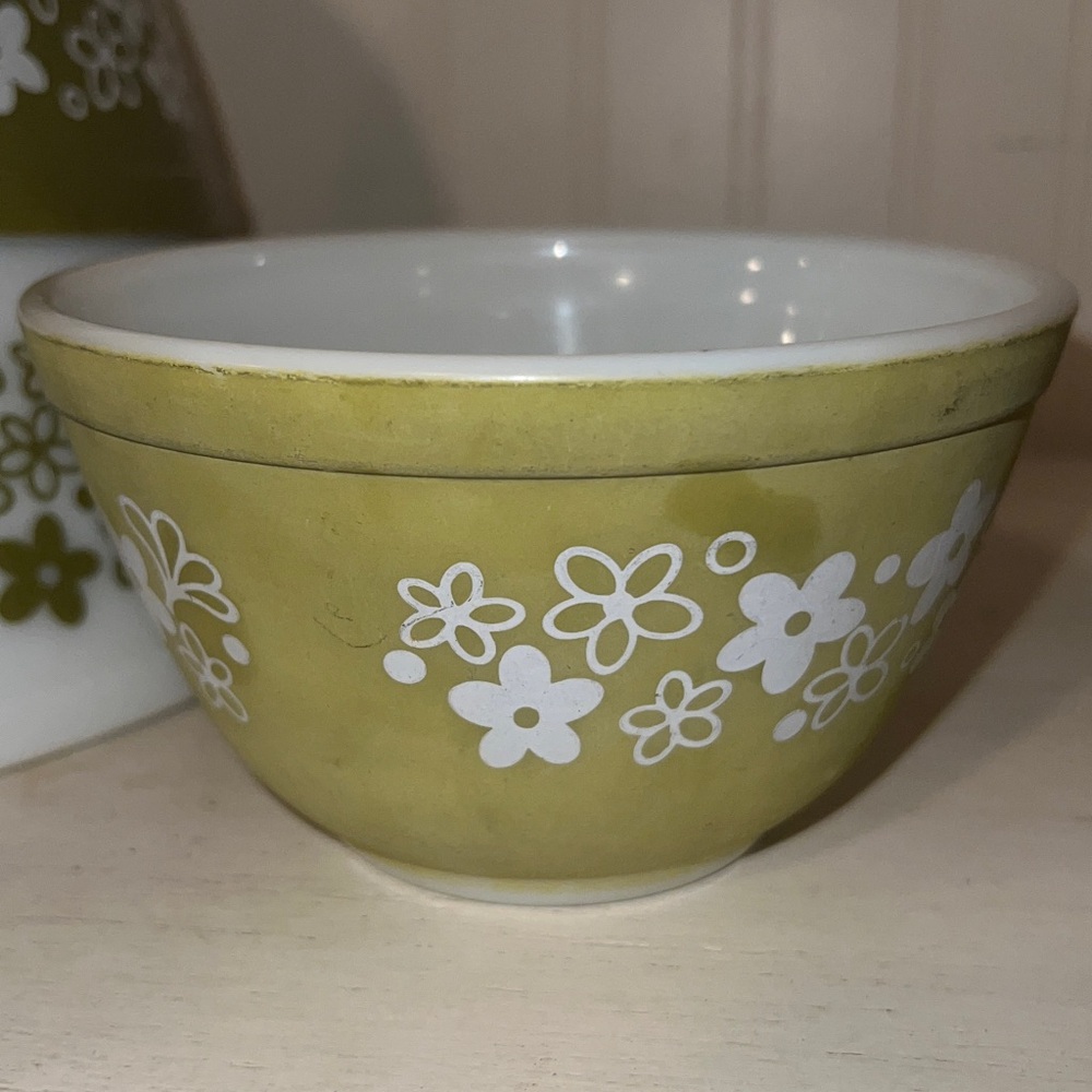 Pyrex Spring blossoms Crazy Daisy mixing bowl set 401 402 403 404 - Picture 3 of 16